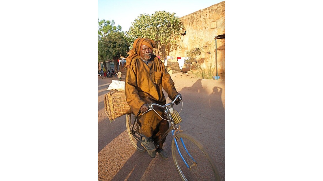 54 39 Bobo Dioulasso le vélo est roi à Bobo Dioulasso Geo fr