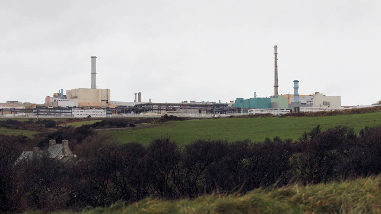 Plutonium près de l'usine Areva de la Hague: 40 m2 de pollution selon Areva