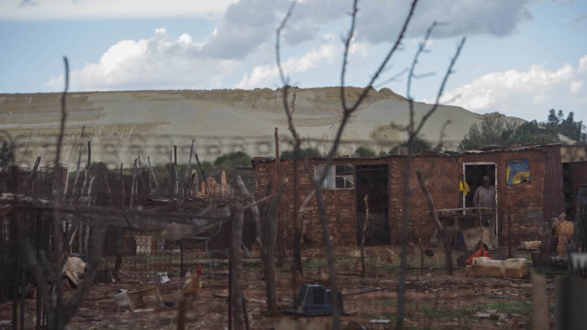 A l'ombre des déchets miniers, les townships de Johannesburg toussent
