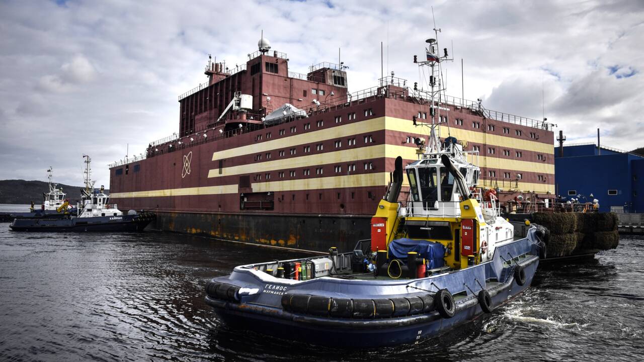 La première centrale nucléaire flottante en route à travers les eaux de l'Arctique