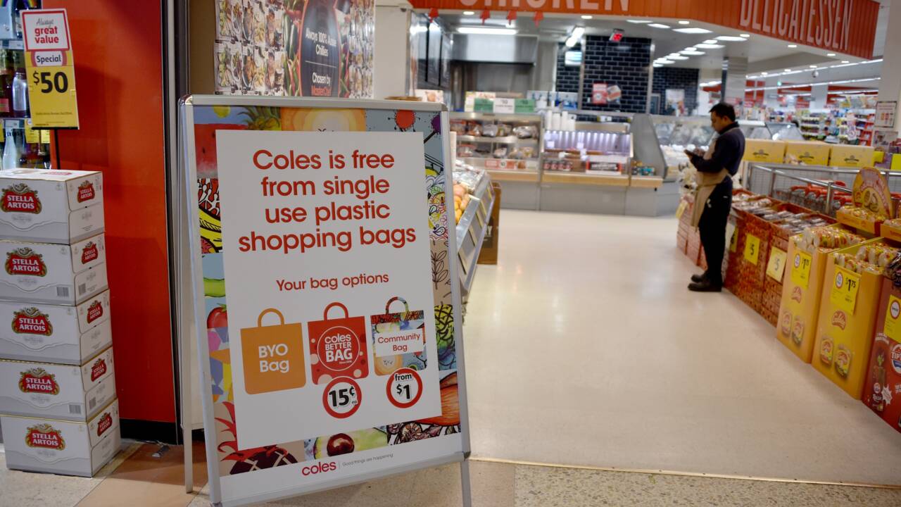 En Australie, l'interdiction des sacs en plastique passe mal