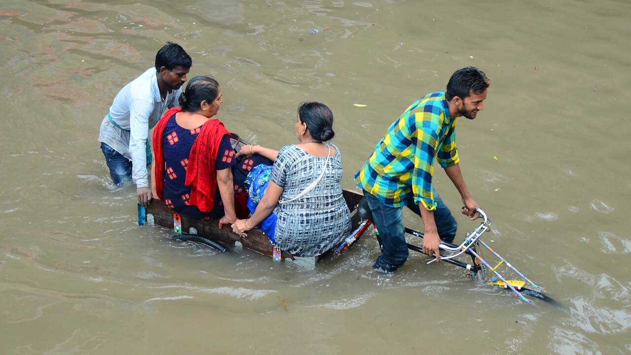 Inde : des pluies torrentielles tuent 49 personnes