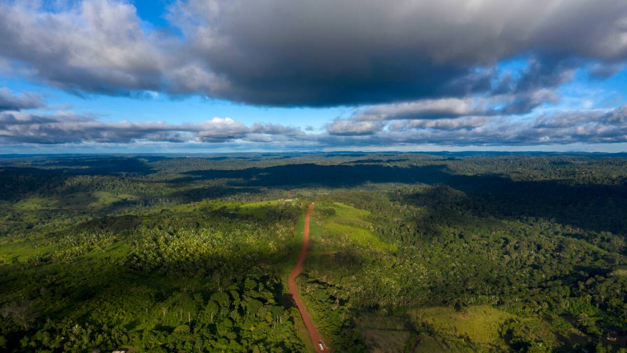 Le Brésil défend les mines de l'Amazonie devant des Européens