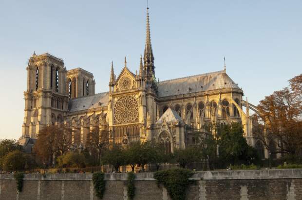 Notre dame de paris сюжет