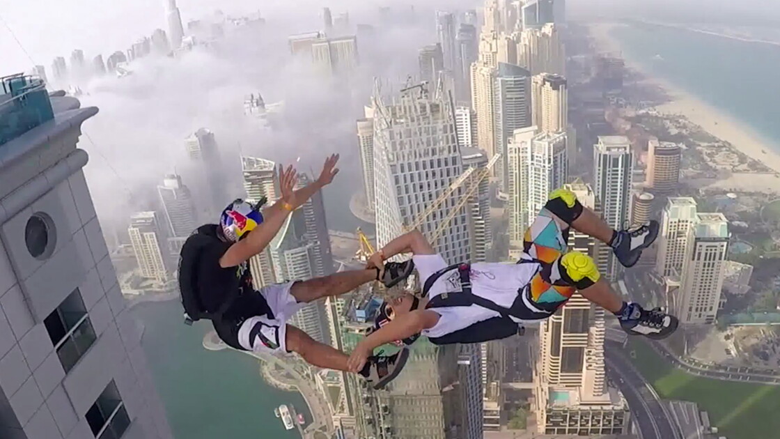 VIDÉO En chute libre du haut d'un gratteciel de Dubaï Geo.fr