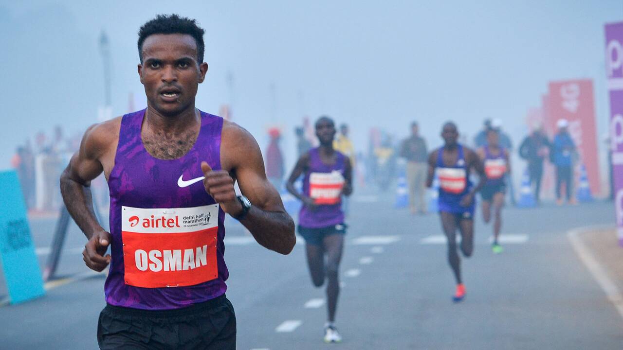 Malgré la pollution, New Delhi courra bien le semi-marathon