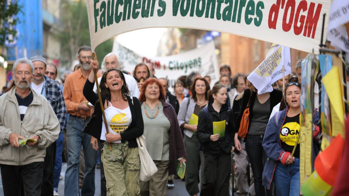 Dijon: le procès de 38 "faucheurs volontaires" renvoyé en raison de la grève des avocats