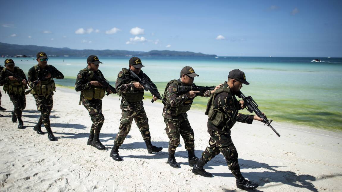Philippines: multiples simulations de la police avant la fermeture de l'île de Boracay