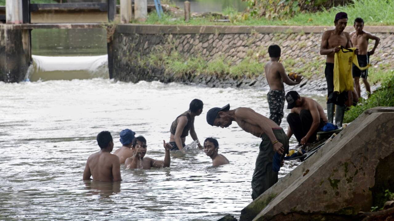 Indonésie: à Jakarta, une nouvelle vie au bord des fleuves nettoyés