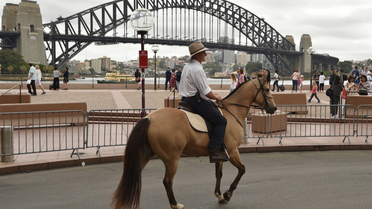 Australie: à pied et à cheval, ils manifestent pour l'énergie durable
