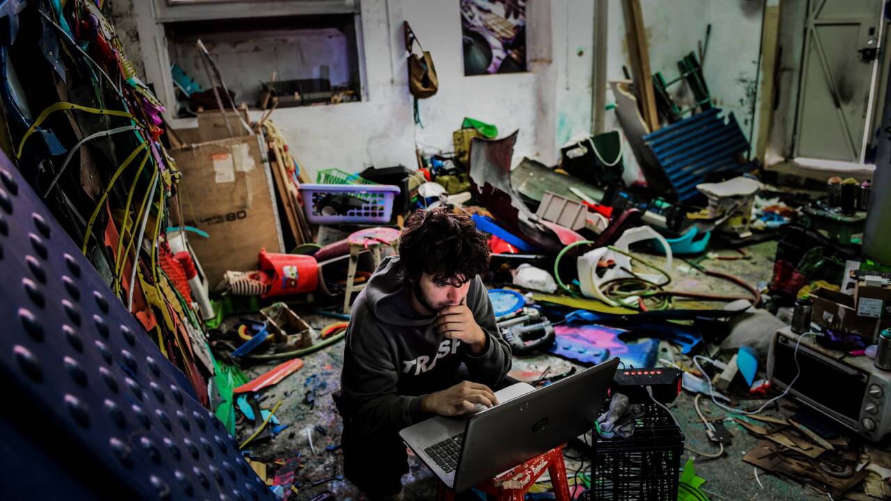 Bordalo II, artiste engagé qui transforme les déchets en art