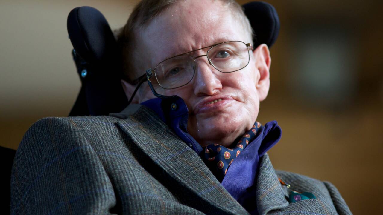 Qu'est-ce que la maladie de Charcot dont était atteint Stephen Hawking?
