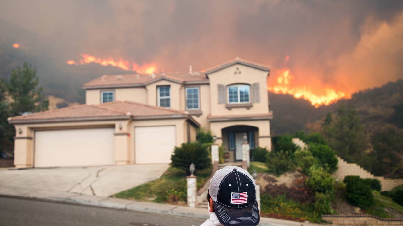 Les vastes incendies rendent l'air vicié dans une partie de la Californie