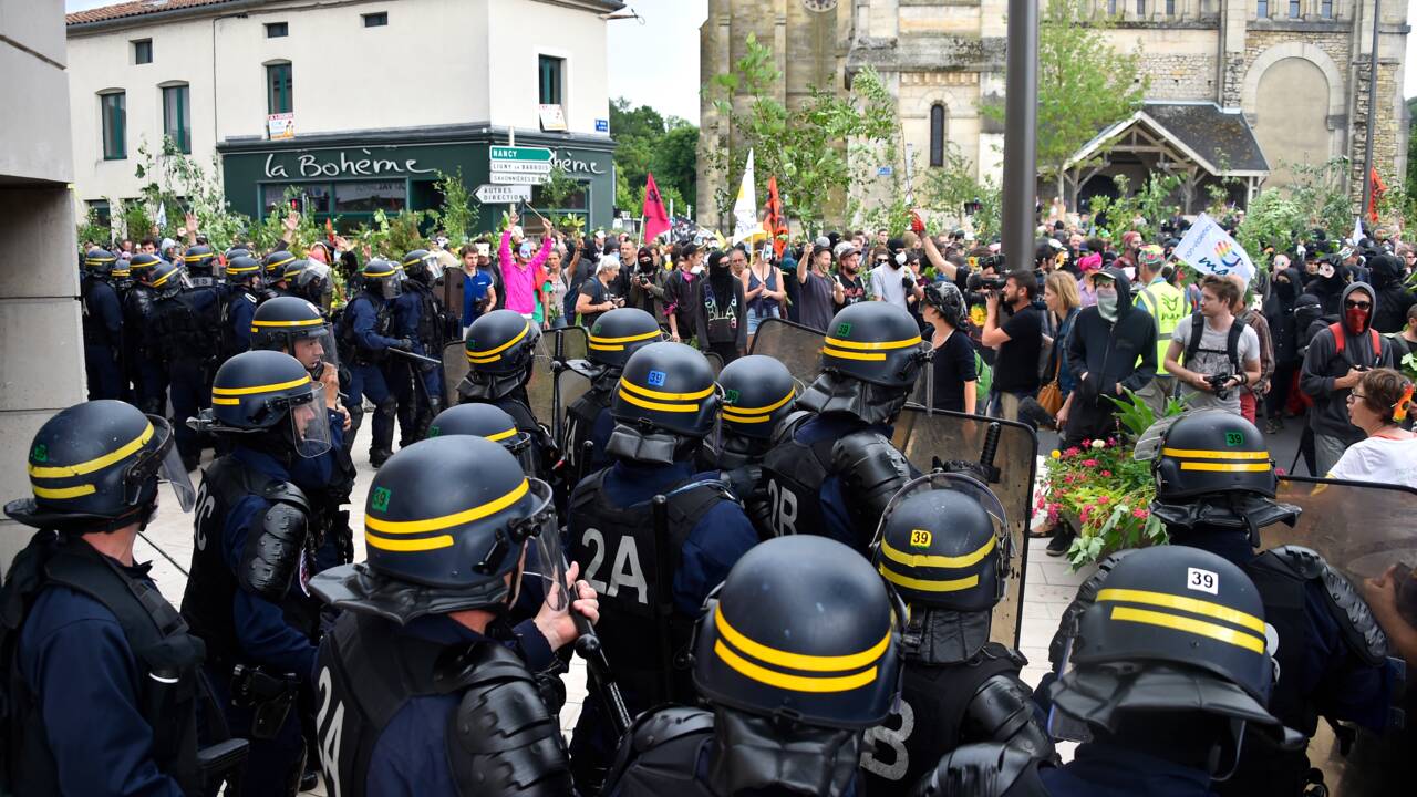 Bure: une manifestation d'antinucléaires à Bar-le-Duc perturbée par des casseurs