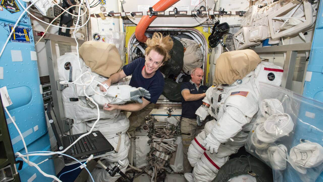 Deux astronautes américains ont installé une place de parking sur l'ISS