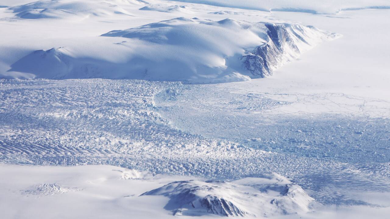 Groenland: des nuages plus rares accélèrent la fonte des glaces