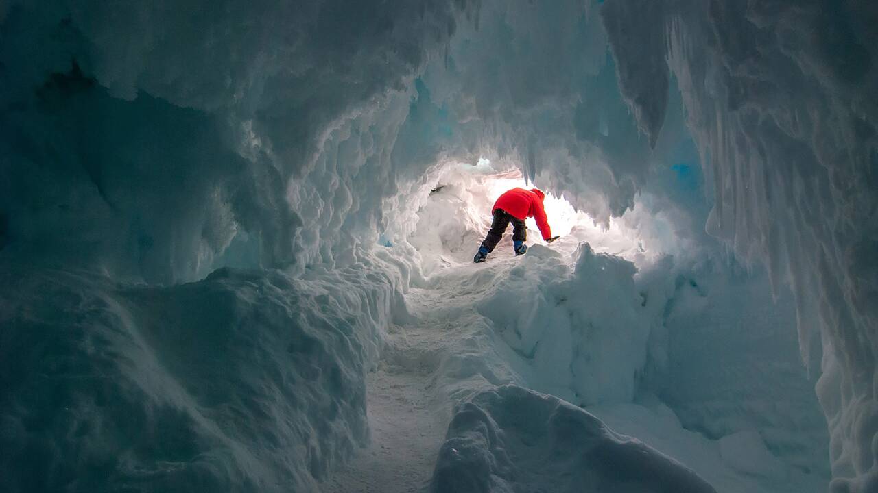 Des traces ADN dans des grottes de glace de l'Antarctique