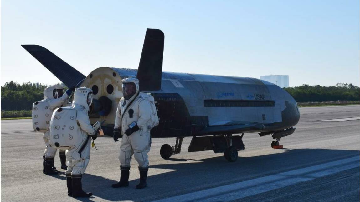 Après deux ans dans l'espace, le drone militaire X-37 reste un mystère