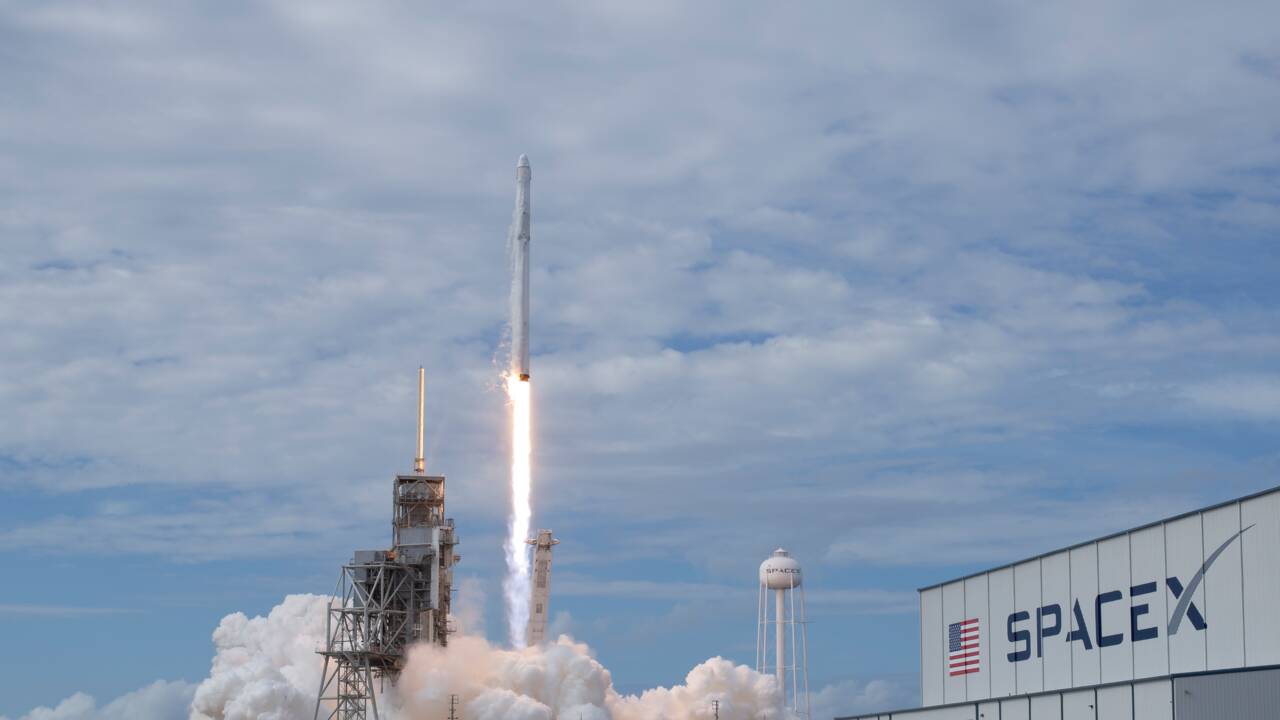 SpaceX a lancé un satellite de communications militaires pour le Luxembourg