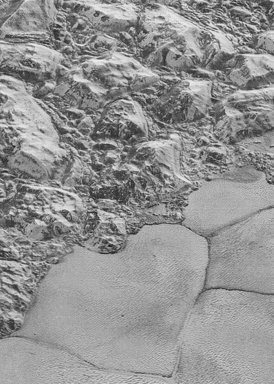 Surprise: Pluton est couverte de dunes de méthane glacé
