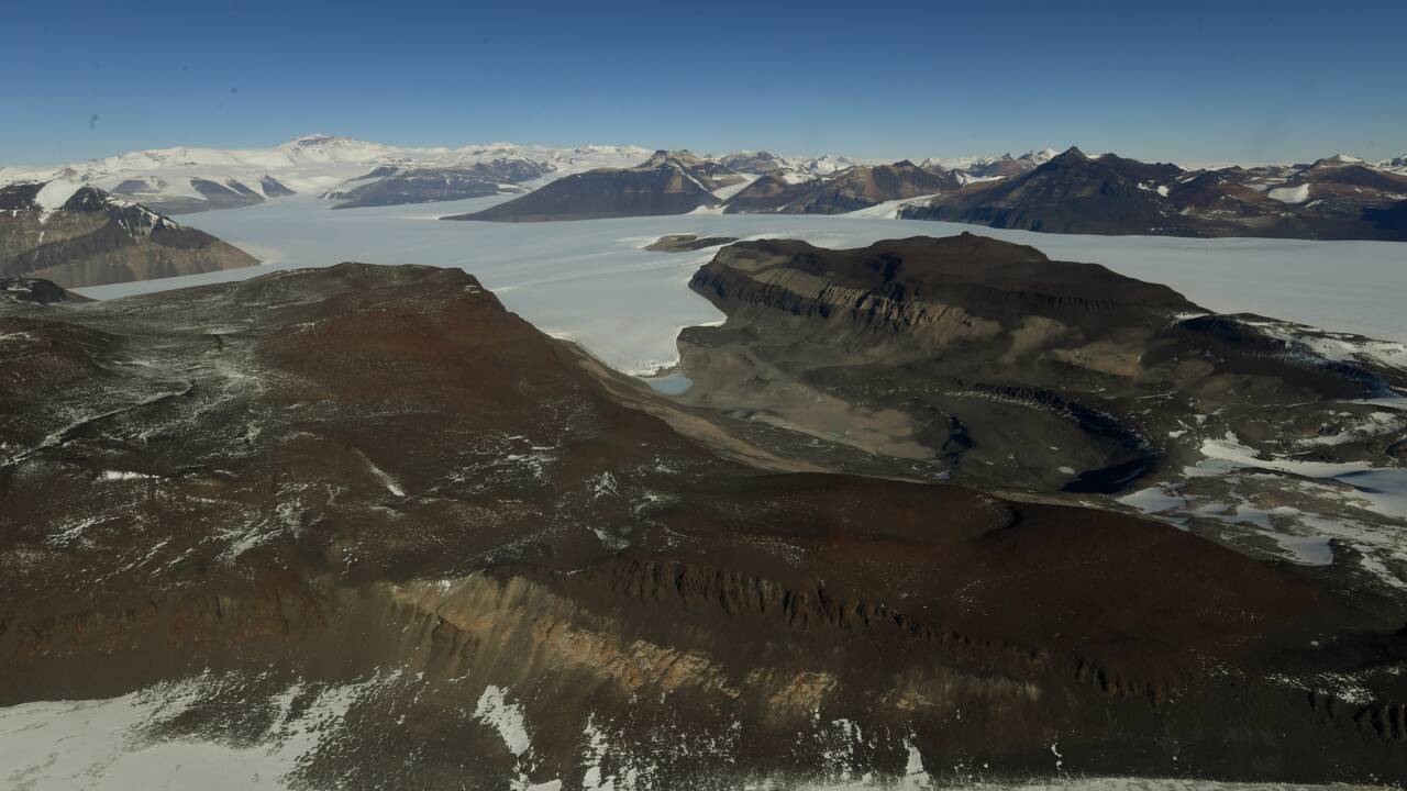 Antarctique: alerte blanche au changement climatique
