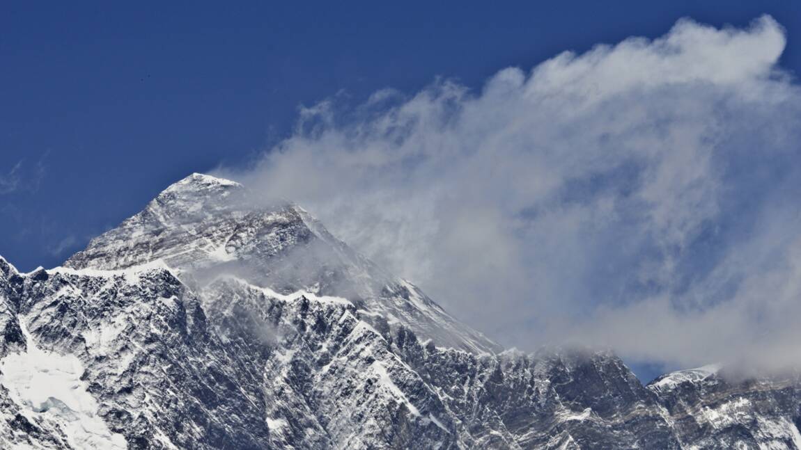 L'Everest a-t-il vraiment rapetissé? Une expédition ira le vérifier