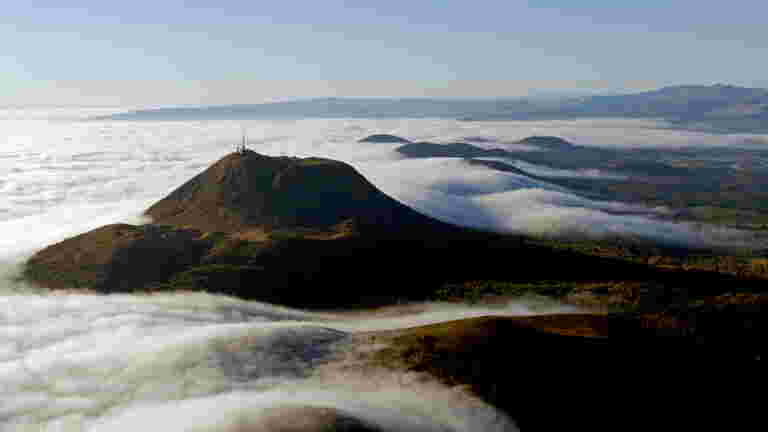 Volcans d'Auvergne : 5 randonnées pour découvrir le patrimoine naturel ...