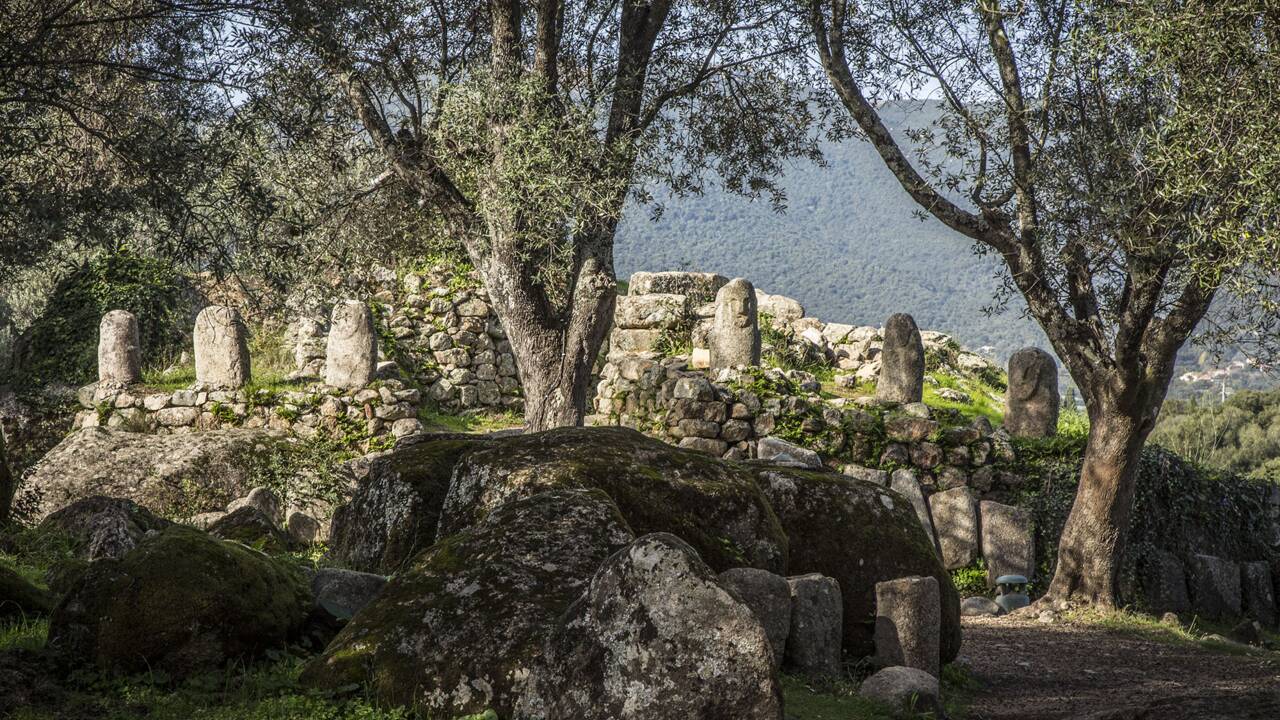 Les mystères de Corse : Filitosa, une énigme minérale figée dans le granite