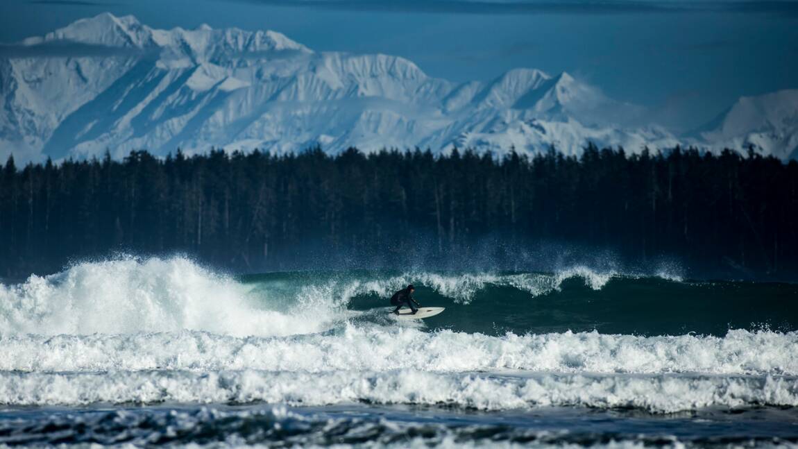 PHOTOS - Surf : spots de l'extrême de l'Alaska à la Californie