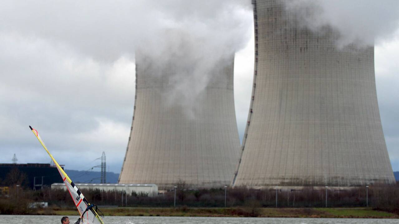 Nucléaire : faut-il prolonger la vie des centrales jusqu’à 60 ans ?