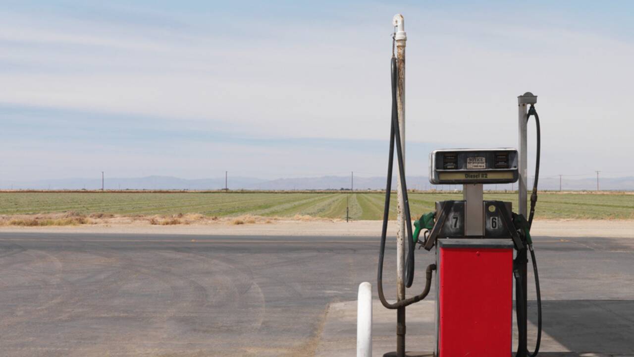 Faut-il, à terme, interdire les voitures à essence ?