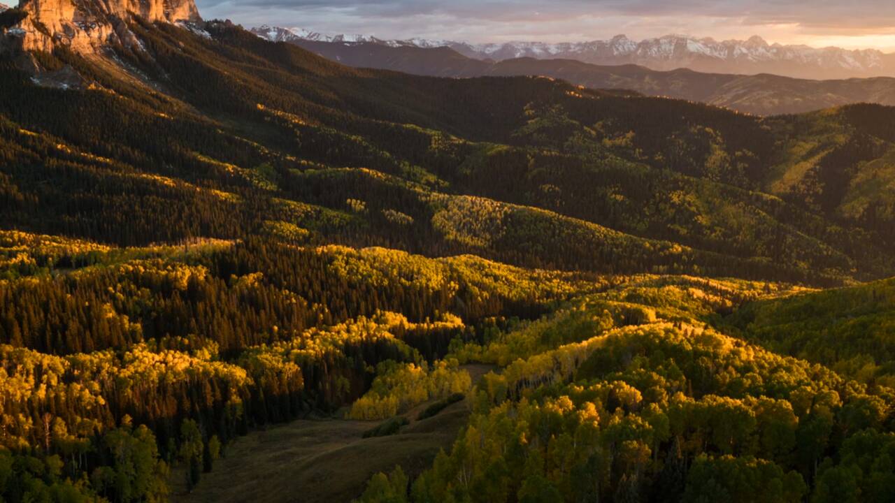 VIDÉO - La splendeur de l'automne dans le Colorado