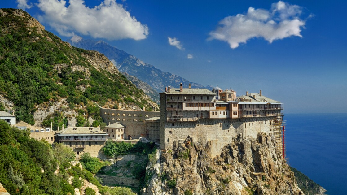 Grèce : le mont Athos, la "Sainte Montagne" aux 2000 moines - Geo.fr