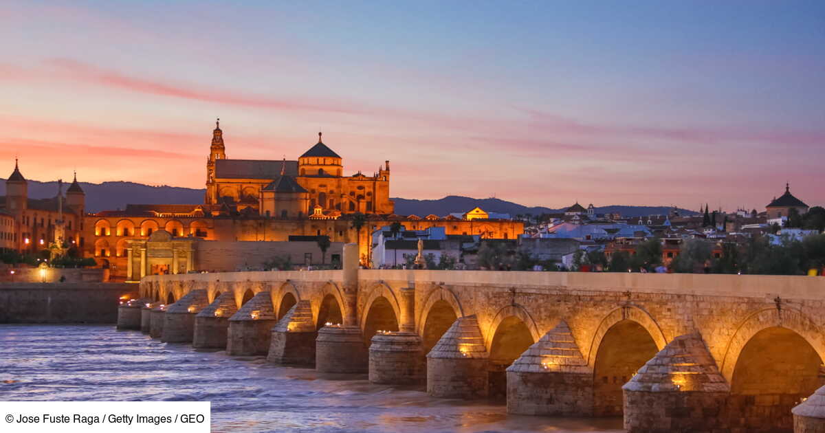 Espagne La Mezquita De Cordoue Monument Majeur De L Architecture Islamique Geo Fr