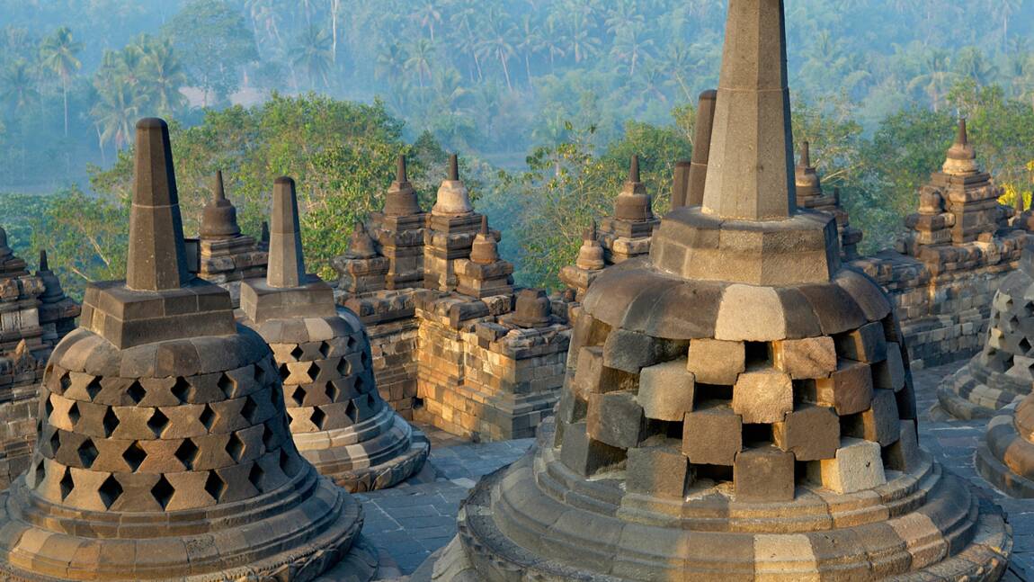 Indonésie : Borobudur, sanctuaire bouddhiste