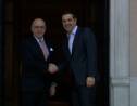 A Athènes, Cazeneuve exprime sa "confiance" à la Grèce