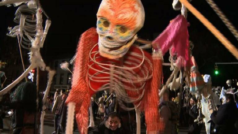 Pourquoi Et Comment Fete T On Halloween Geo Fr