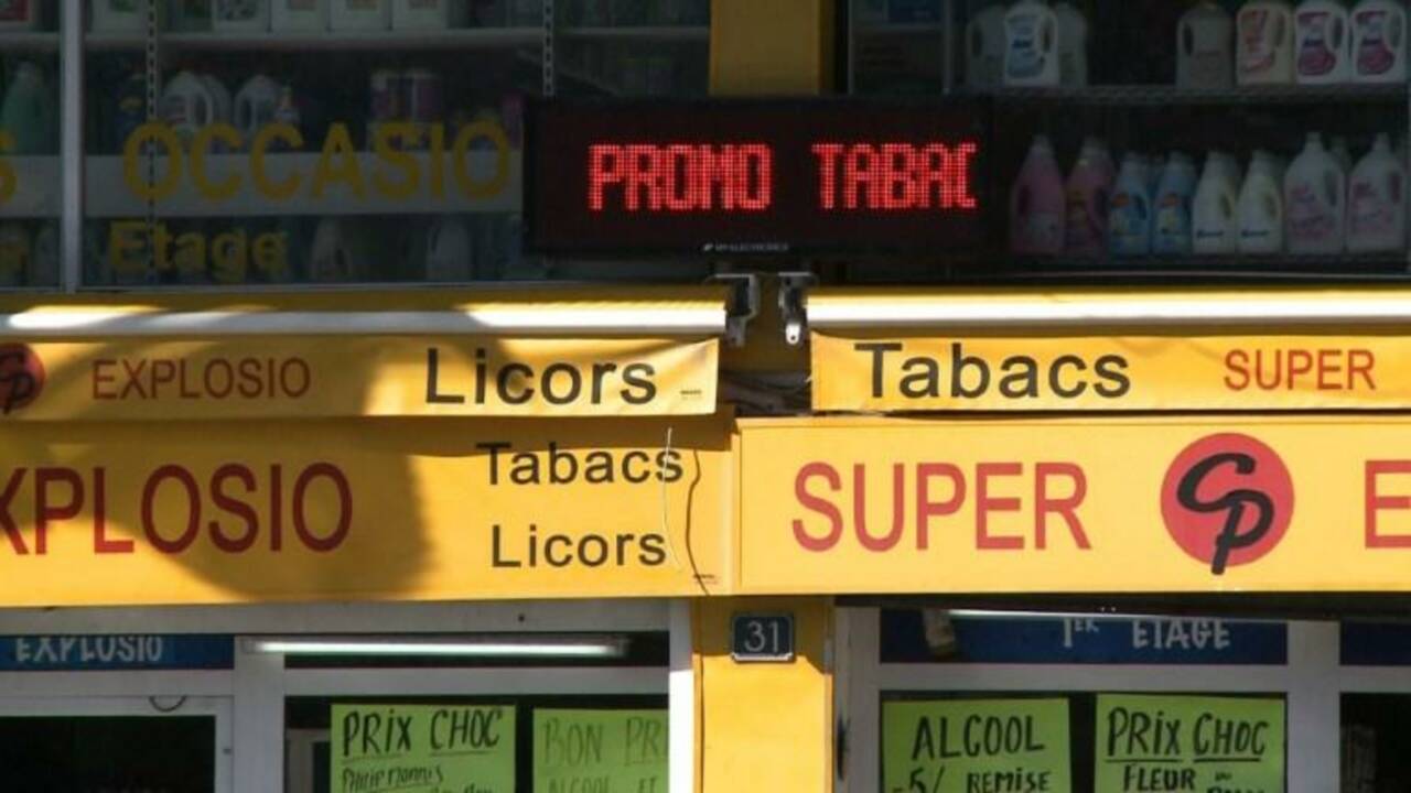 Andorre: Les touristes français se ruent sur les cigarettes