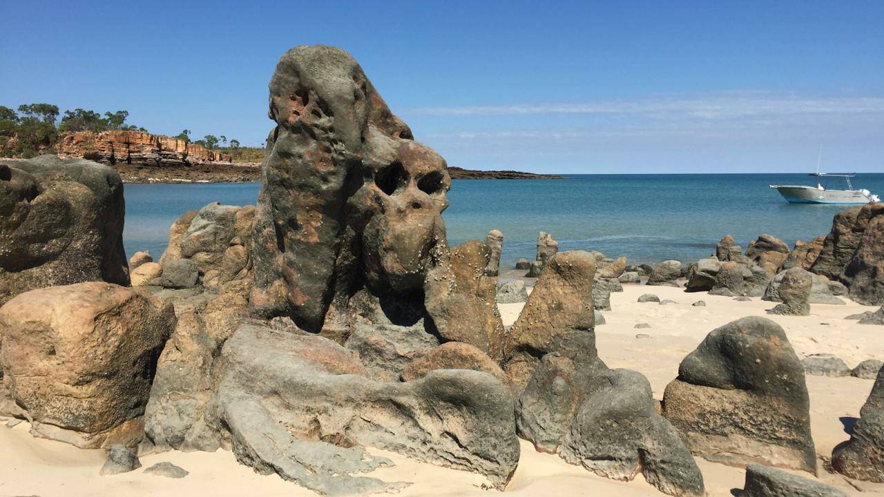 VIDÉO - Australie : l'histoire secrète de la plage sacrée du Kimberley