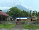 Bali/volcan: les centres d'hébergement se remplissent