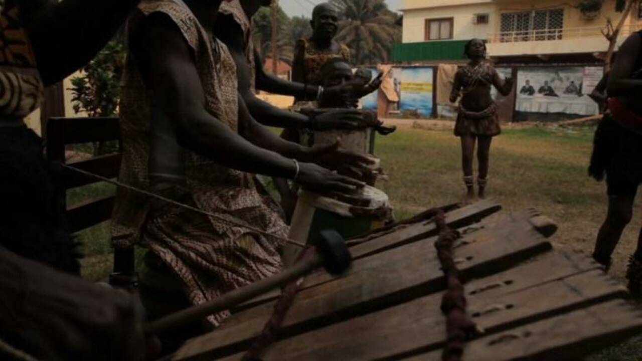 Centrafrique: un ballet pour retrouver l'unité nationale perdue
