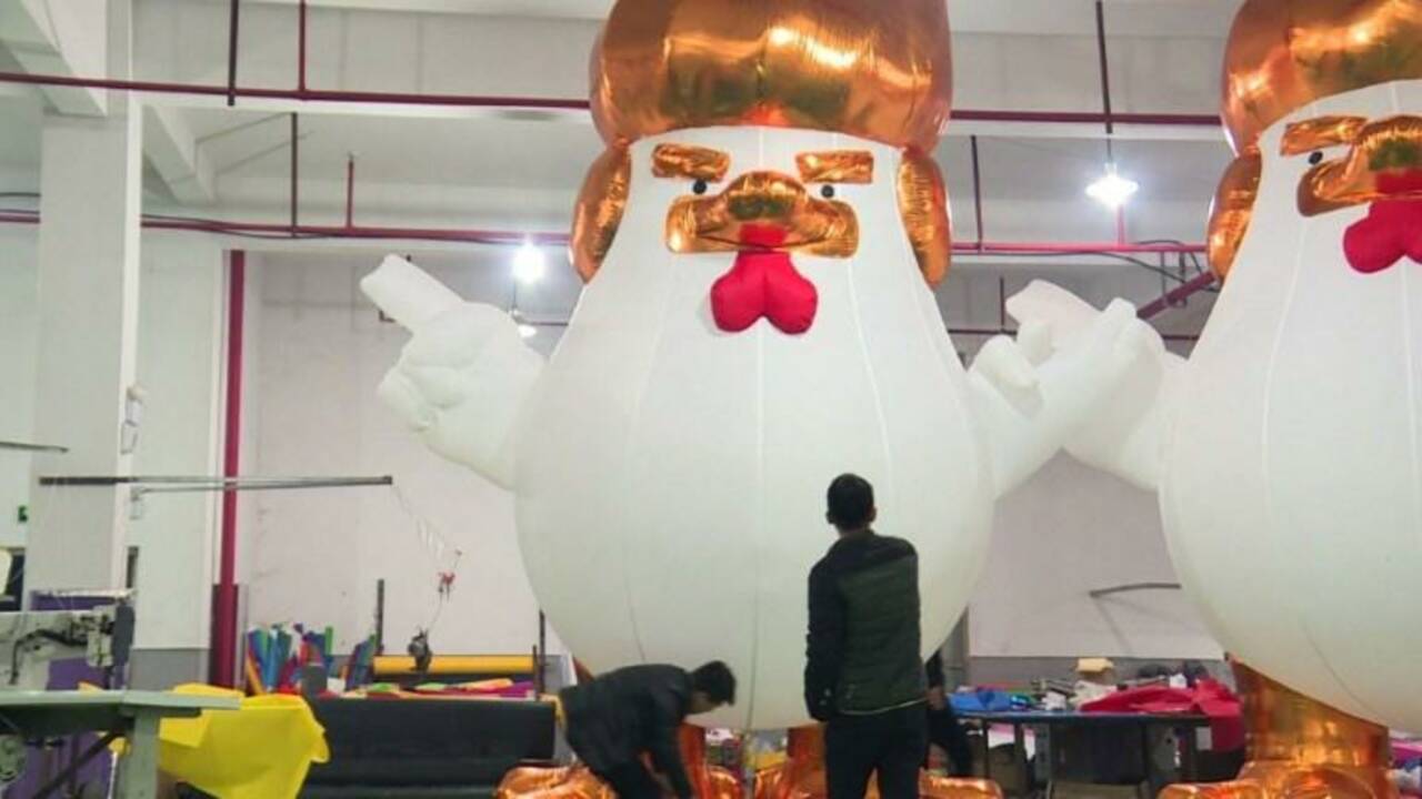 Chine: des sculptures gonflables de Trump pour l'année du Coq