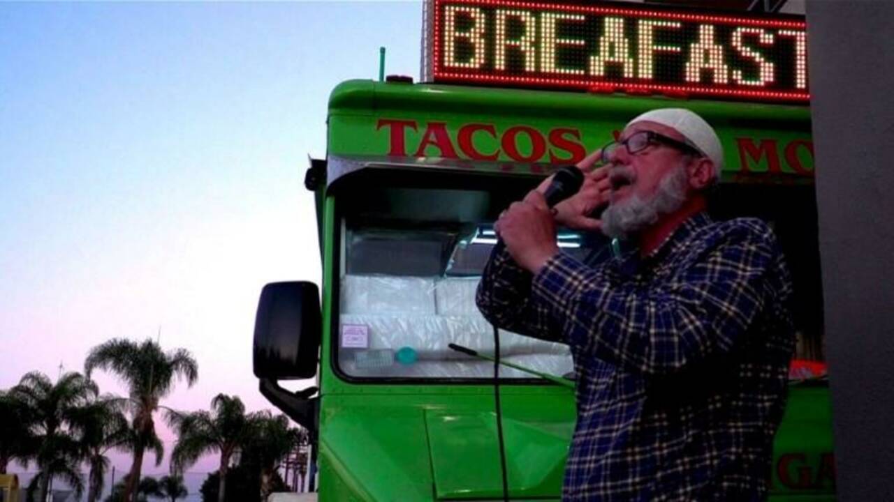 En Californie, des Musulmans rompent le jeûne avec des tacos