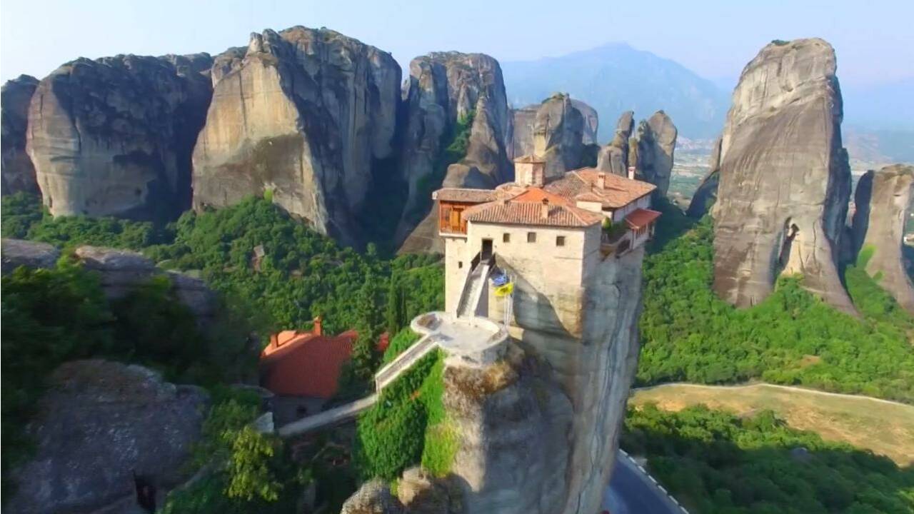 En Grèce, retenez votre souffle dans les monastères des Météores