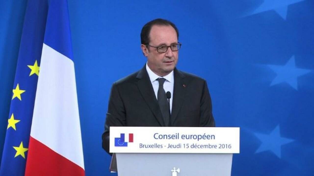 Hollande: des sanctions de l'UE contre la Syrie sont une option