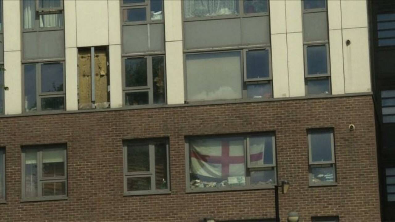 Incendie à Londres: terreur au dix-huitième étage