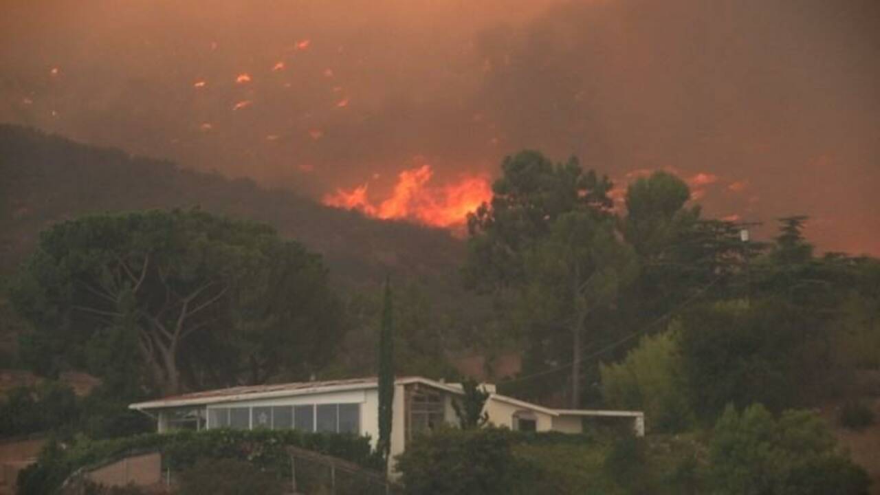 Incendie sans précédent à Los Angeles, 500 foyers évacués