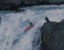 En Islande, cinq kayakistes à l'assaut d'immenses cascades