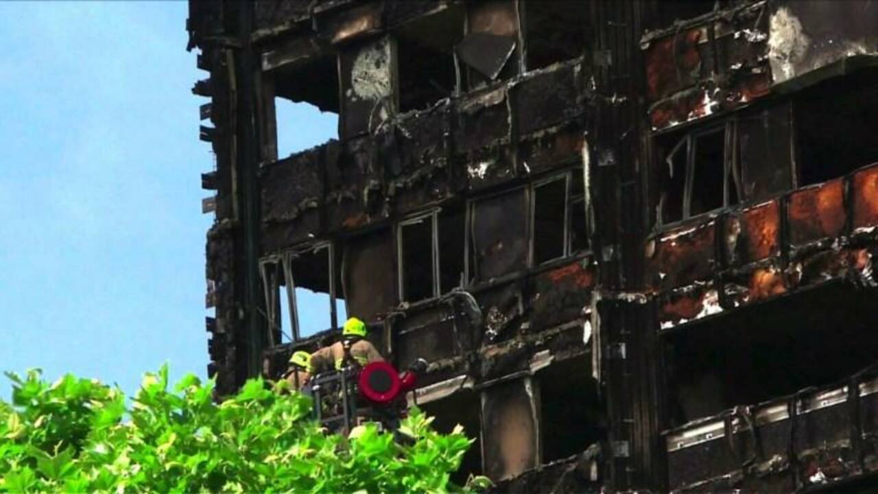 L'incendie de la tour Grenfell à Londres a été éteint (police)