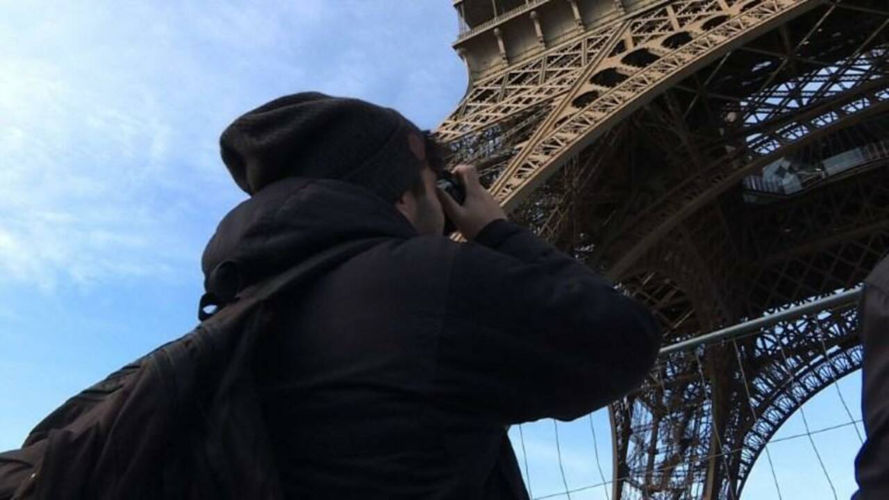La tour Eiffel toujours fermée à cause du froid